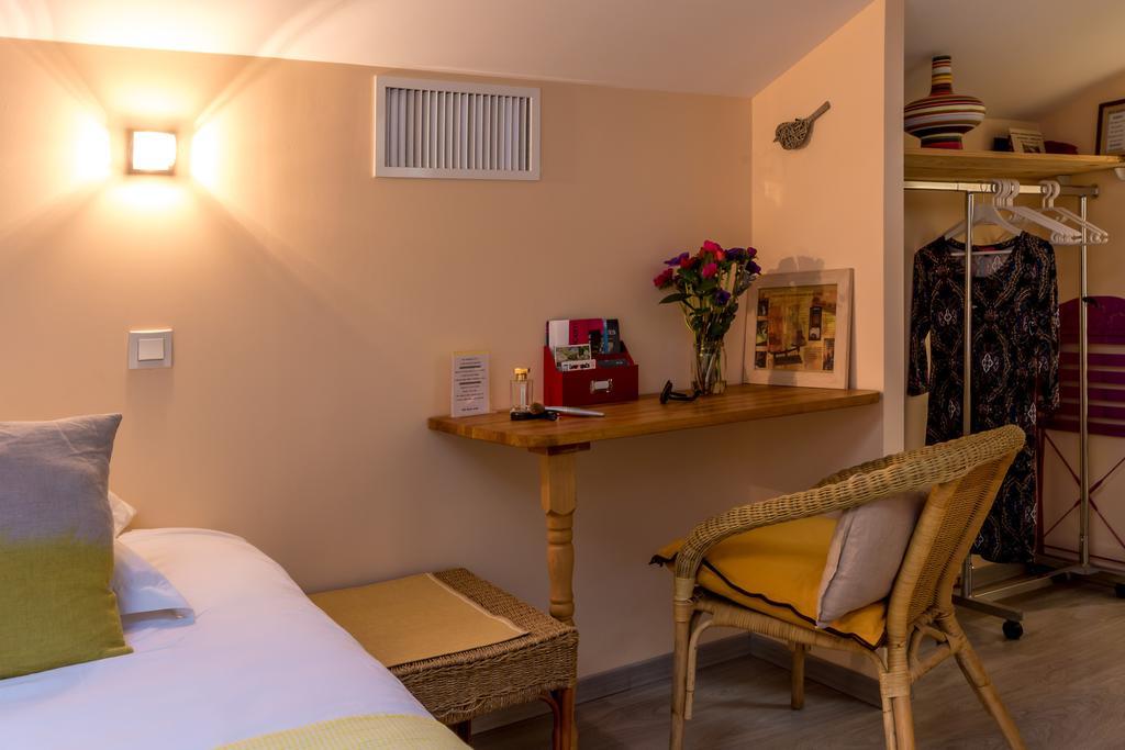 Les Chambres De Jeannette Marseille Luaran gambar