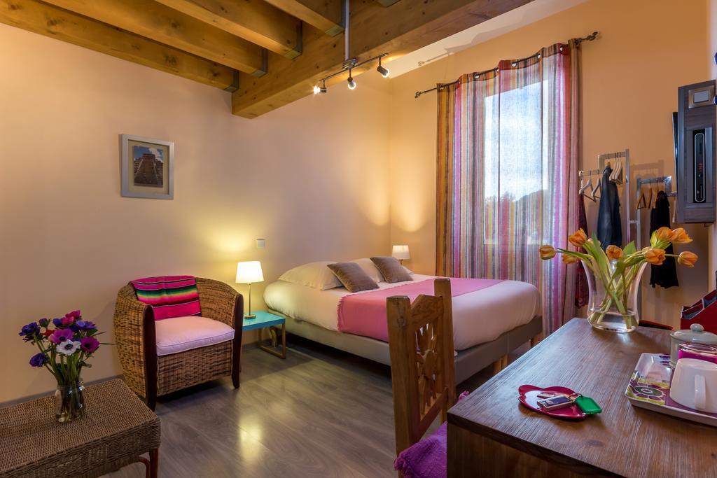 Les Chambres De Jeannette Marseille Luaran gambar
