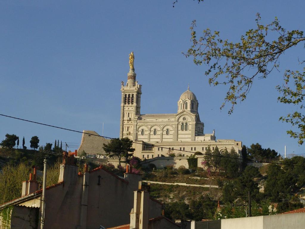 Les Chambres De Jeannette Marseille Luaran gambar